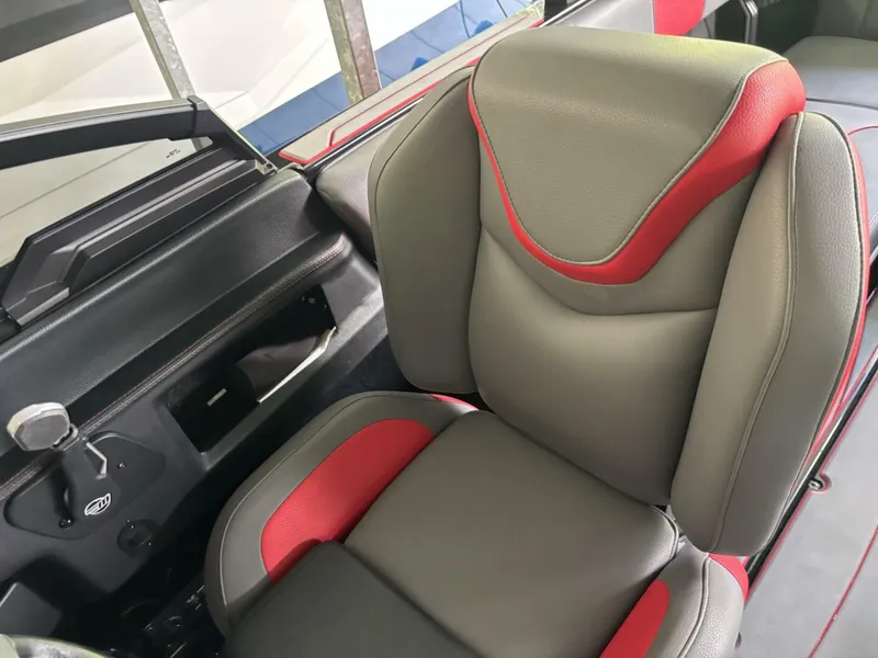 Slide: The Image of Malibu Wakesetter 23 LSV 2022 - 77