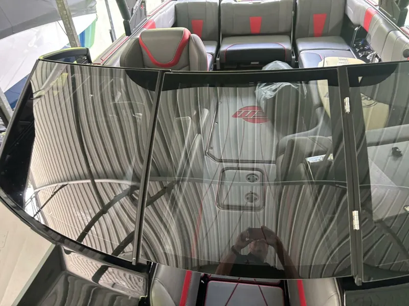 Slide: The Image of Malibu Wakesetter 23 LSV 2022 - 80
