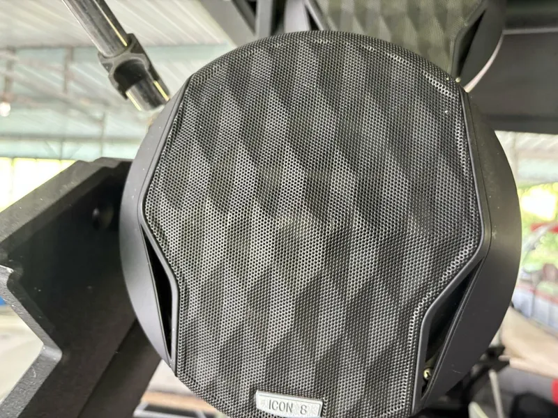Slide: The Image of Malibu Wakesetter 23 LSV 2022 - 50