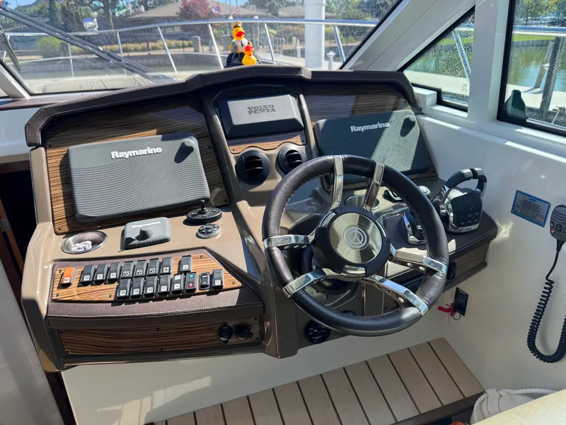 Slide: The Image of Cruisers 45 CANTIUS 2014 - 39