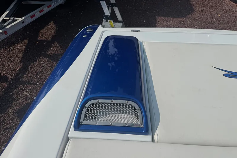 Slide: The Image of Close-up of a 2009 Donzi 27 ZR boat's blue and white deck detail. - 14