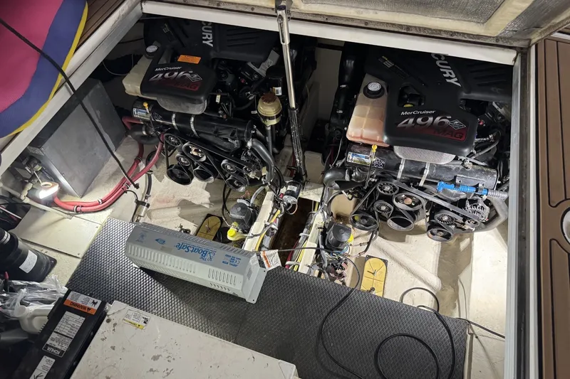 Slide: The Image of Engine compartment of a 2005 Chaparral Signature 350 with twin MerCruiser 496 MAG engines. - 18