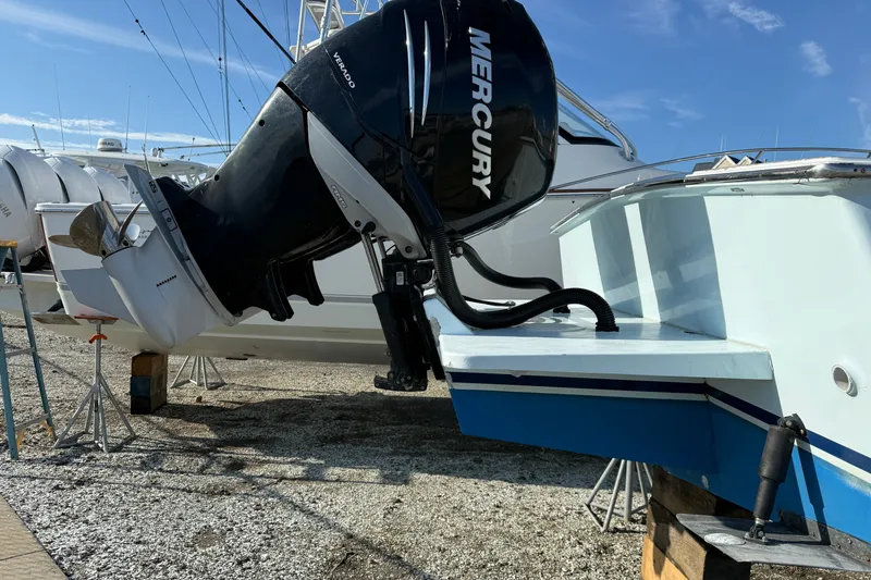 Slide: The Image of 2007 Outerbanks Express boat with Mercury Verado outboard motor on display. - 35
