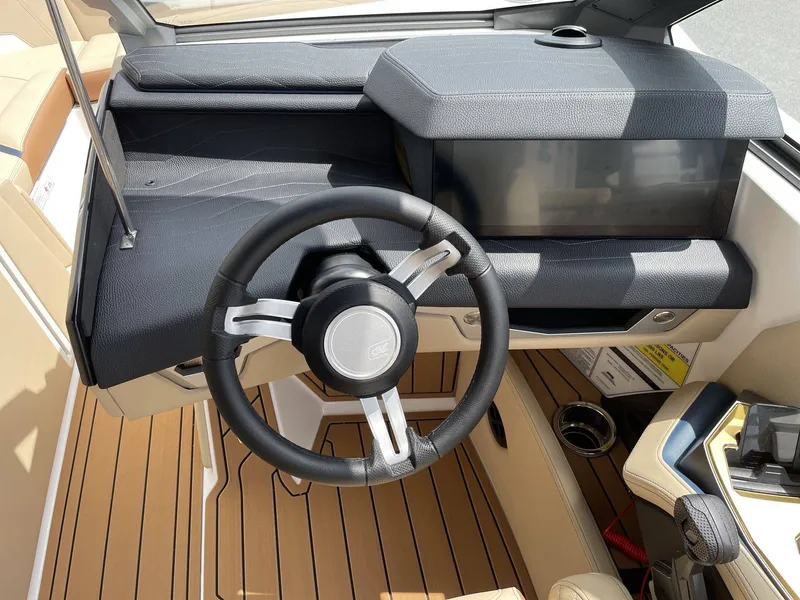 Slide: The Image of Nautique G23 2027 - 9