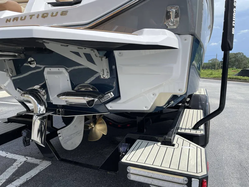 Slide: The Image of Nautique G23 2027 - 10