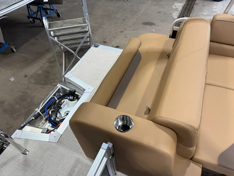 Slide: The Image of Tahoe Sport CRB 2180 Cruise Rear Bench & 4-Stroke $30995 2027 - 17