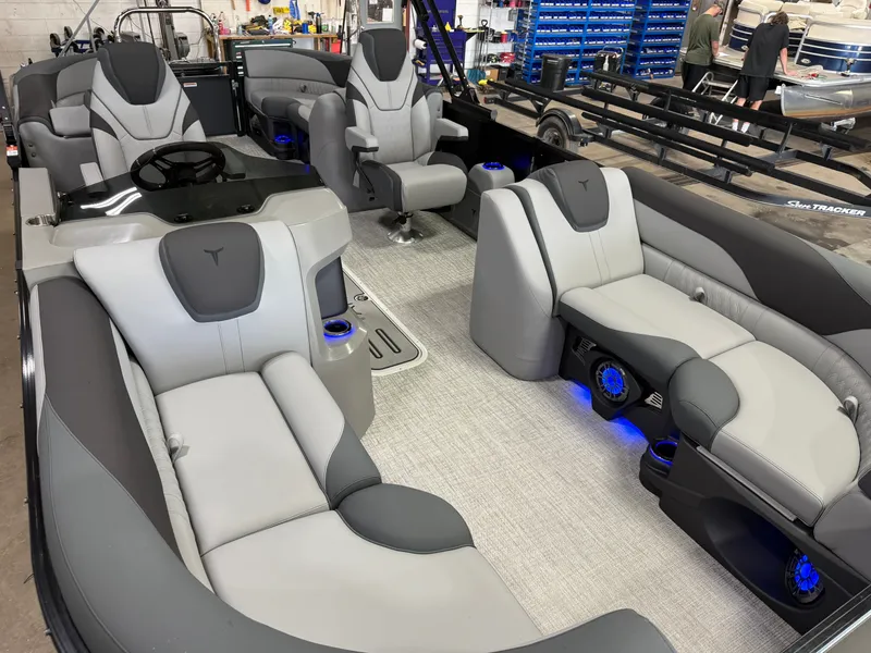 Slide: The Image of Tahoe LTZ 2385 Quad Lounge 300HP Tritoon 2026 - 36