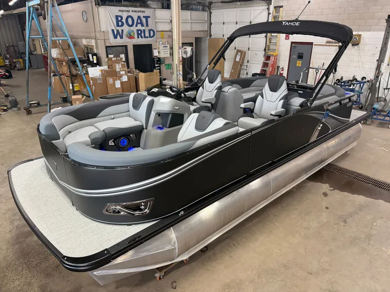 The Image of Tahoe LTZ 2385 Quad Lounge 300HP Tritoon 2026 - 1