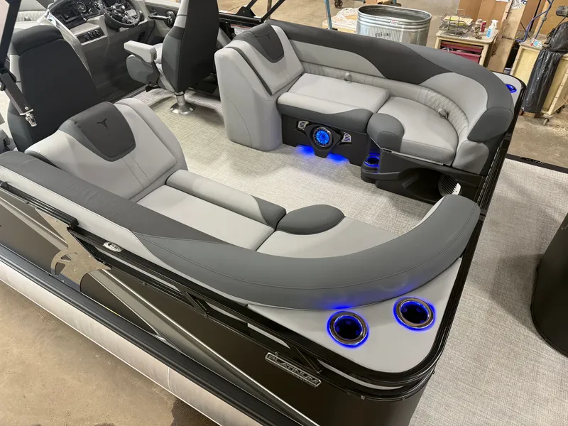 Slide: The Image of Tahoe LTZ 2385 Quad Lounge 300HP Tritoon 2026 - 4