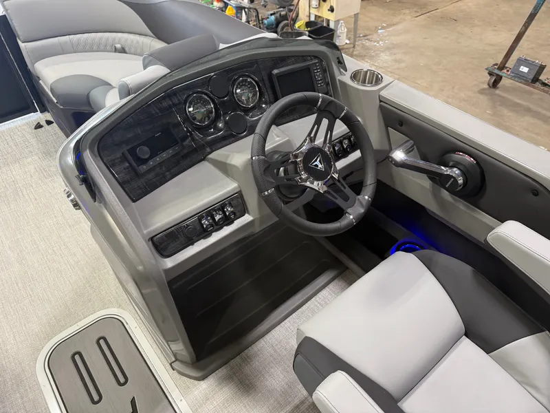 Slide: The Image of Tahoe LTZ 2385 Quad Lounge 300HP Tritoon 2026 - 13