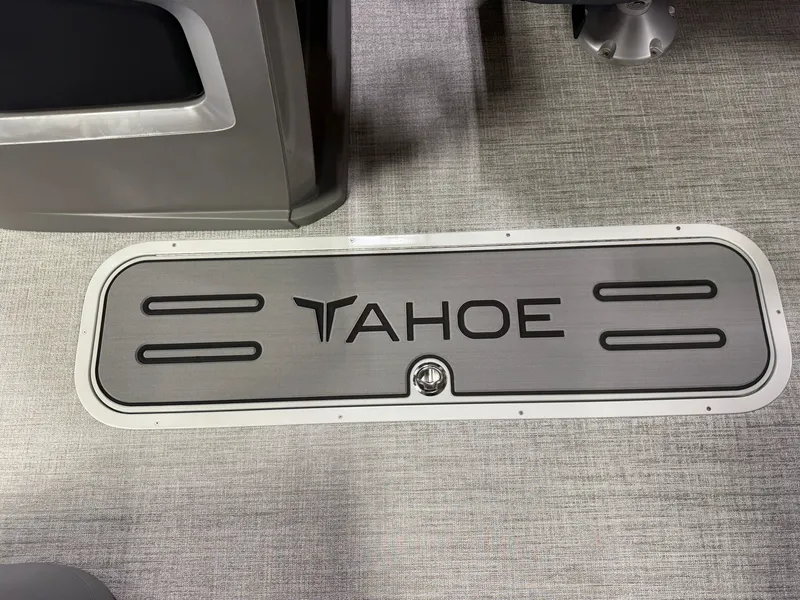 Slide: The Image of Tahoe LTZ 2385 Quad Lounge 300HP Tritoon 2026 - 31