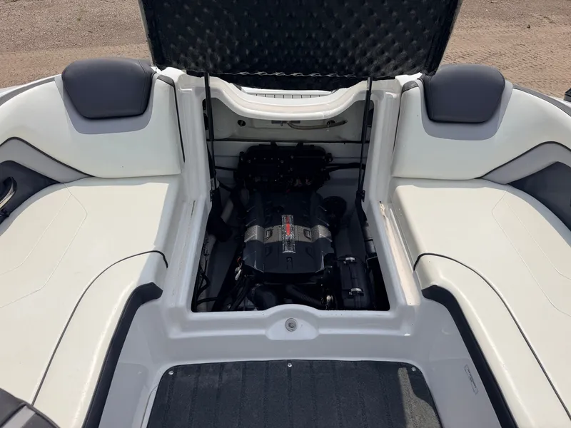 Slide: The Image of Yamaha AR192 Jet Boat 210HP Supercharged 1.8L & Single Axle Trailer 2016 - 38
