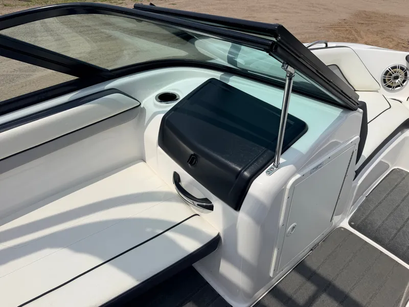 Slide: The Image of Yamaha AR192 Jet Boat 210HP Supercharged 1.8L & Single Axle Trailer 2016 - 28