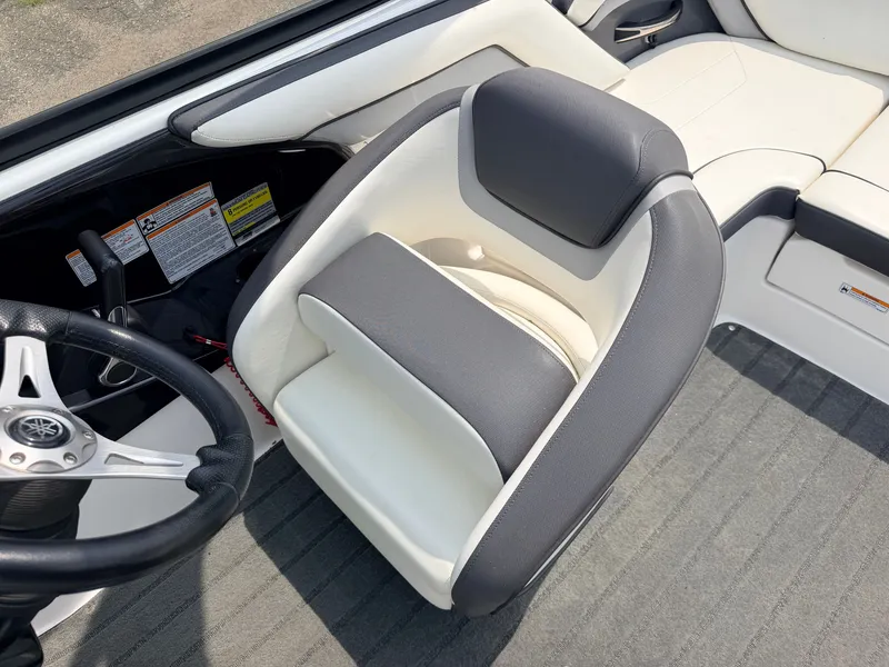 Slide: The Image of Yamaha AR192 Jet Boat 210HP Supercharged 1.8L & Single Axle Trailer 2016 - 16