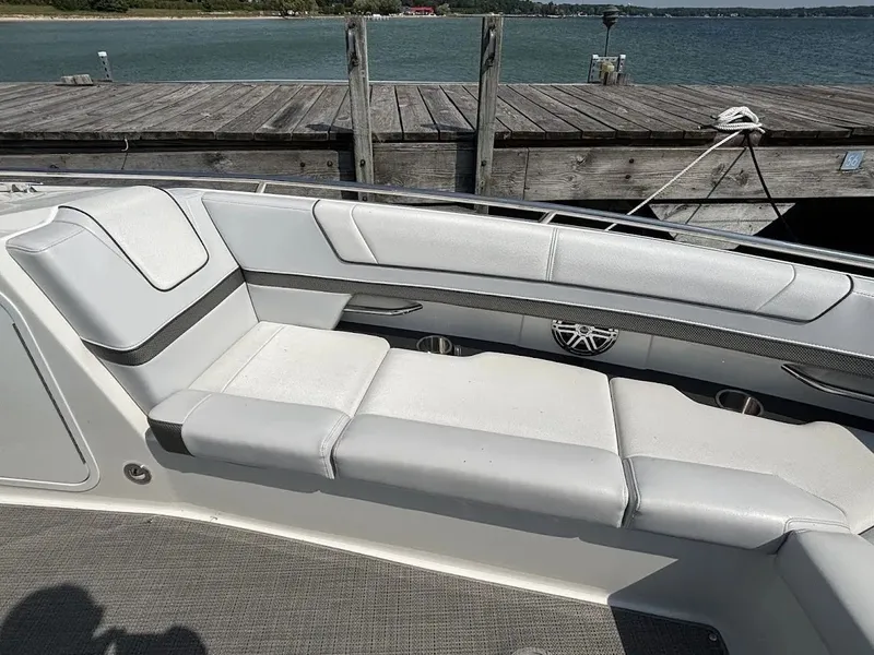 Slide: The Image of Formula 330 Crossover Bowrider 2016 - 33