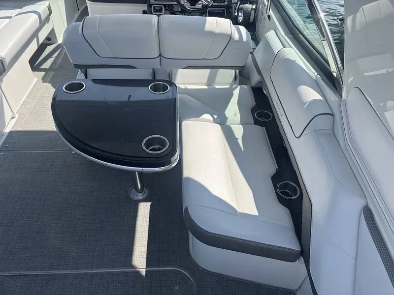 Slide: The Image of Formula 330 Crossover Bowrider 2016 - 6