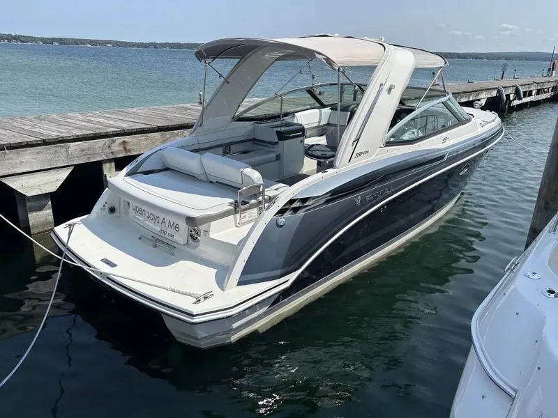 Slide: The Image of Formula 330 Crossover Bowrider 2016 - 41