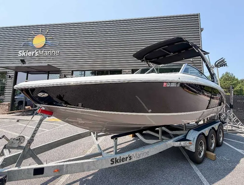 Slide: The Image of Cobalt R3 Surf 2019 - 4