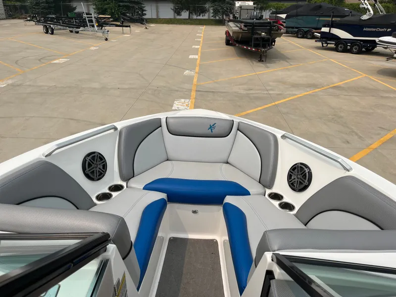 Slide: The Image of MasterCraft X30 2016 - 15