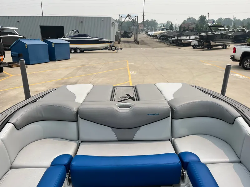 Slide: The Image of MasterCraft X30 2016 - 11