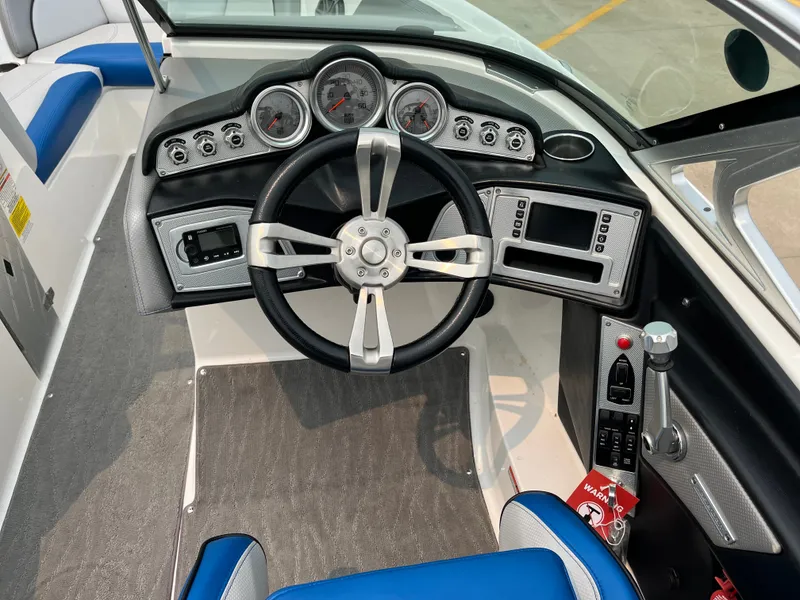 Slide: The Image of MasterCraft X30 2016 - 14