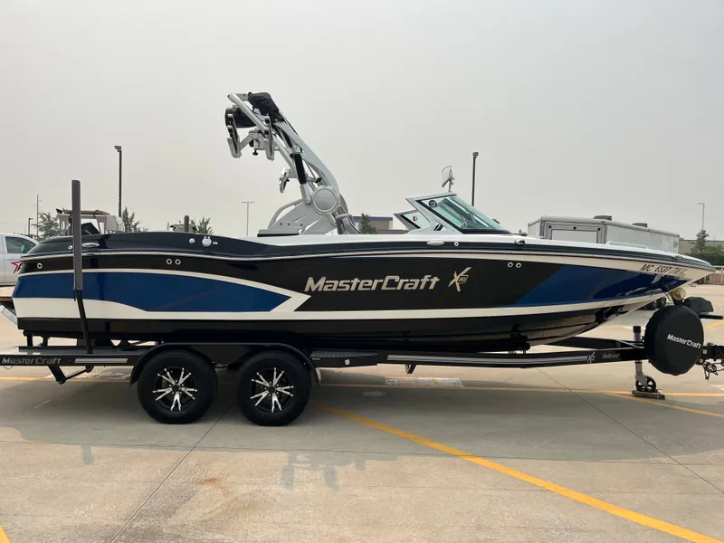 Slide: The Image of MasterCraft X30 2016 - 7