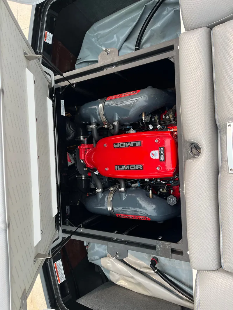 Slide: The Image of MasterCraft X30 2016 - 21