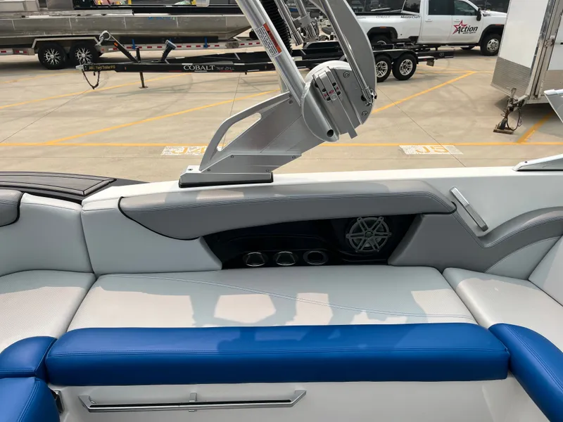 Slide: The Image of MasterCraft X30 2016 - 18