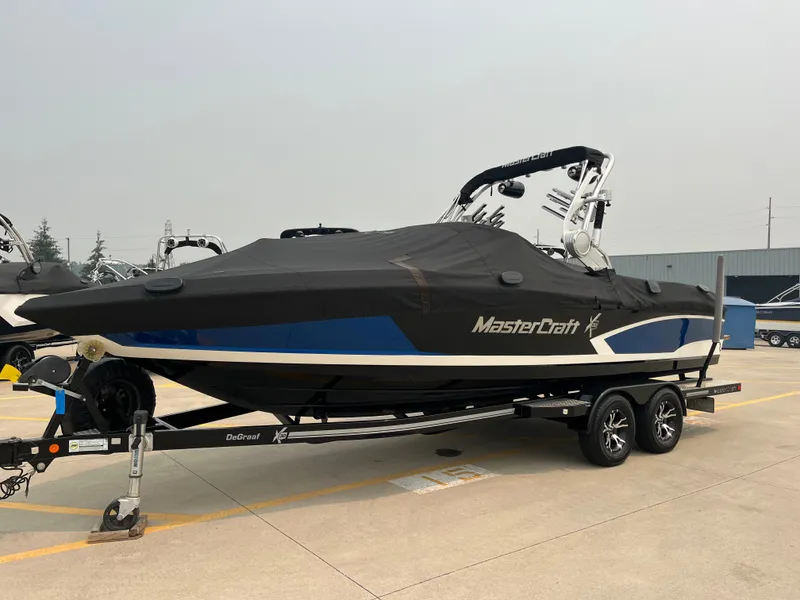 Slide: The Image of MasterCraft X30 2016 - 20