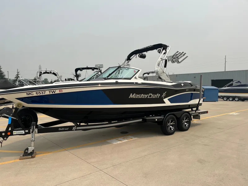 The Image of MasterCraft X30 2016 - 1
