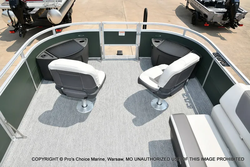 Slide: The Image of Sun Tracker Fishin' Barge 22 DLX 2027 - 20