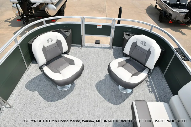 Slide: The Image of Sun Tracker Fishin' Barge 22 DLX 2027 - 21