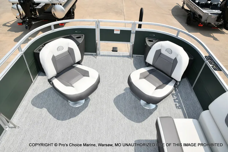 Slide: The Image of Sun Tracker Fishin' Barge 22 DLX 2027 - 60