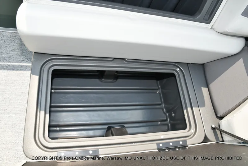 Slide: The Image of Sun Tracker Fishin' Barge 22 DLX 2027 - 36
