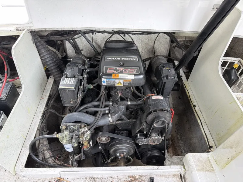 Slide: The Image of Four Winns 230 Horizon 2000 - 17