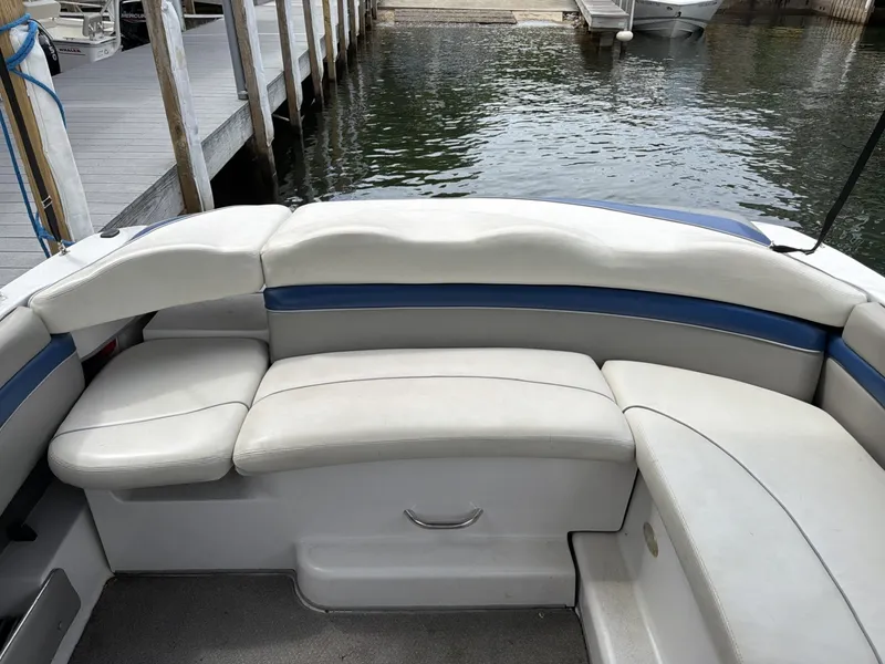 Slide: The Image of Four Winns 230 Horizon 2000 - 9