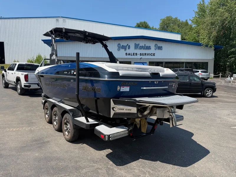 Slide: The Image of Malibu Wakesetter 25 LSV 2016 - 10