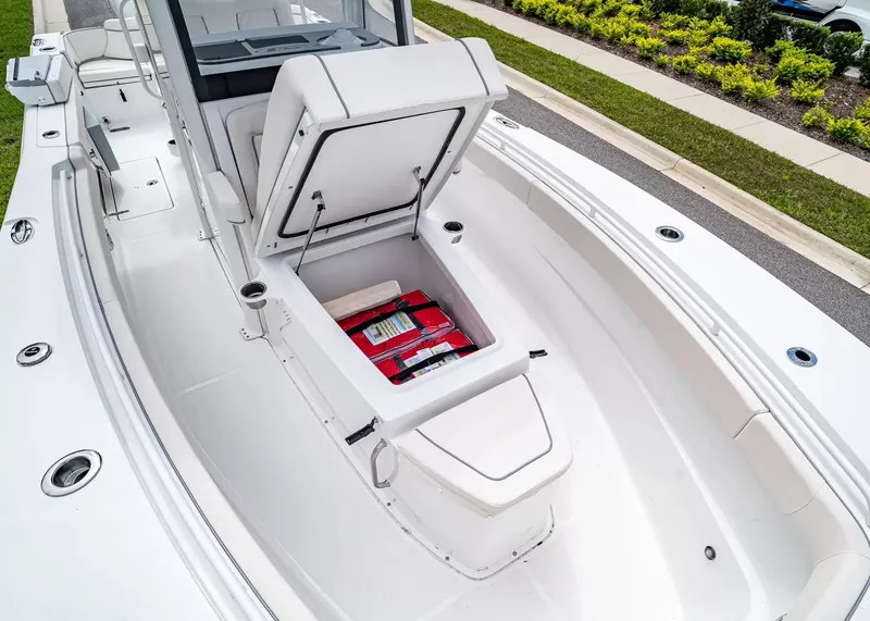 Slide: The Image of Sea Hunt Ultra 265SL 2027 - 26