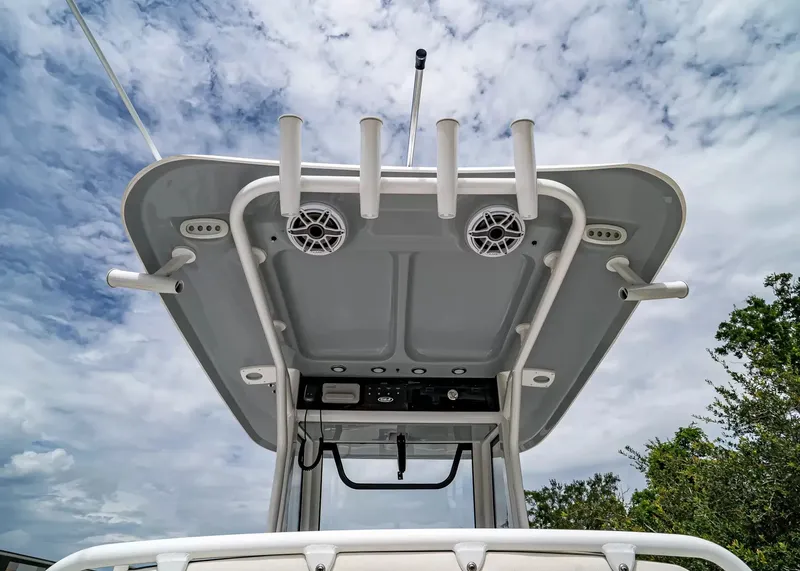 Slide: The Image of Sea Hunt Ultra 265SL 2027 - 14