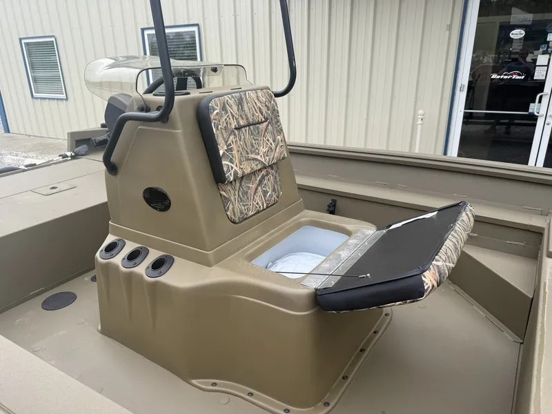 Slide: The Image of G3 Gator Tough 17CC-BROWN YAMAHA 70 2027 - 5