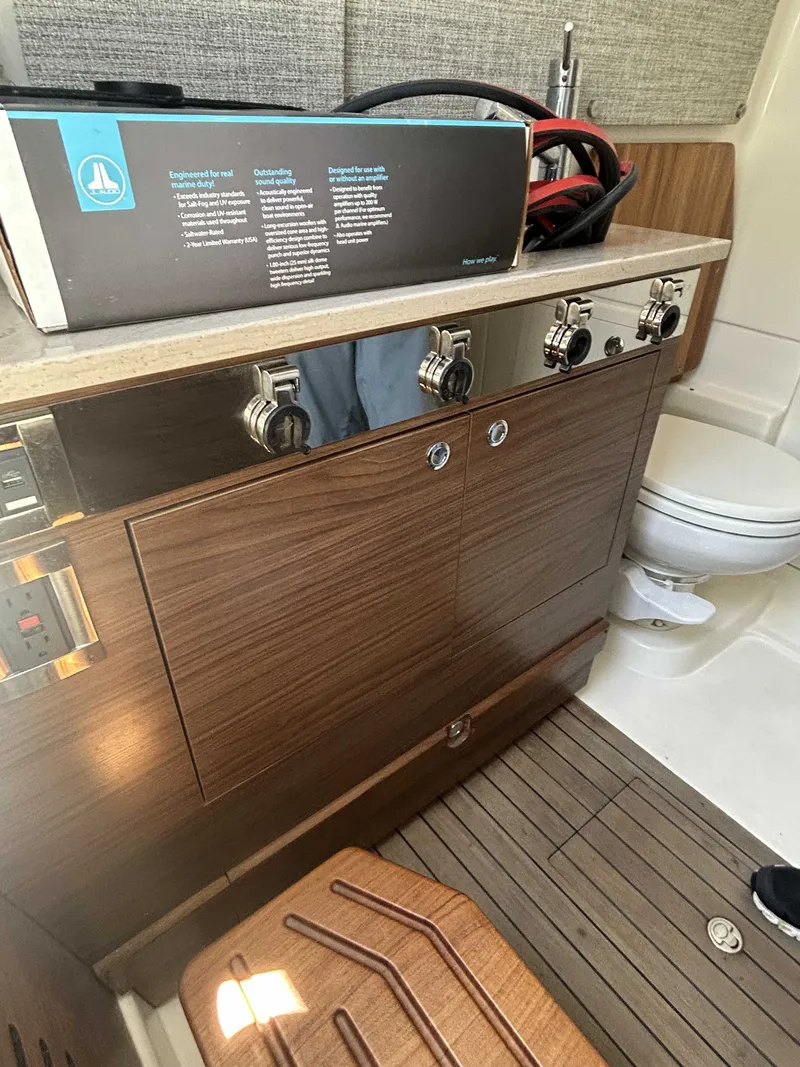 Slide: The Image of Boston Whaler 360 Outrage 2023 - 5