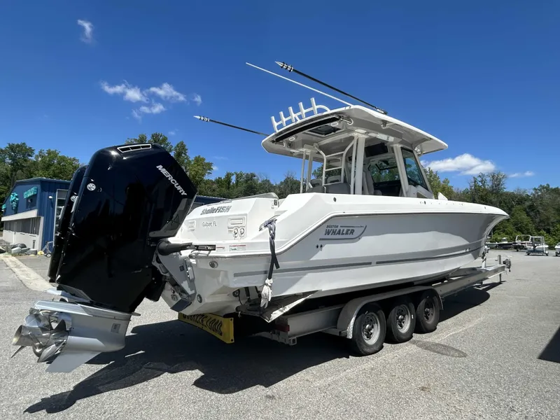The Image of Boston Whaler 360 Outrage 2023 - undefined