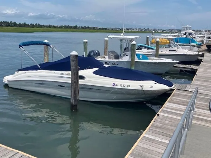 Slide: The Image of Sea Ray 240 Sundeck 2007 - 0