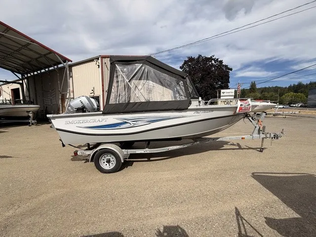 Slide: The Image of Smoker Craft Pro Angler 161 XL 2017 - 2