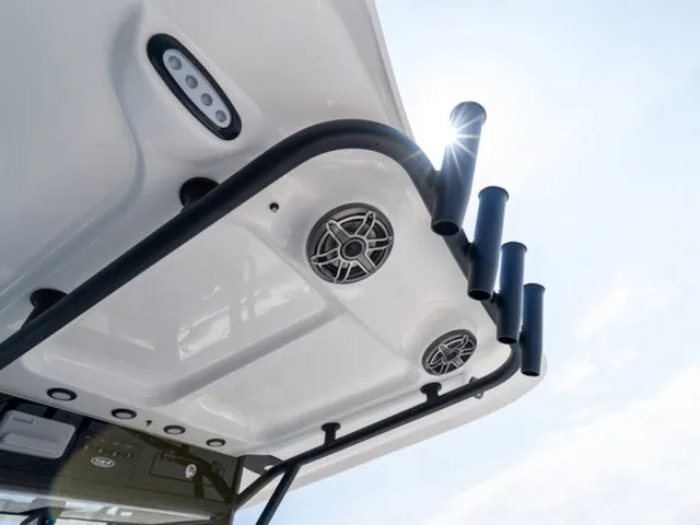 Slide: The Image of Sea Hunt Ultra 255SE 2027 - 13