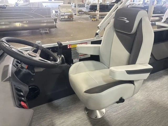 Slide: The Image of Bennington S-One Fishing 22 S1FC Pontoon 2027 - 9