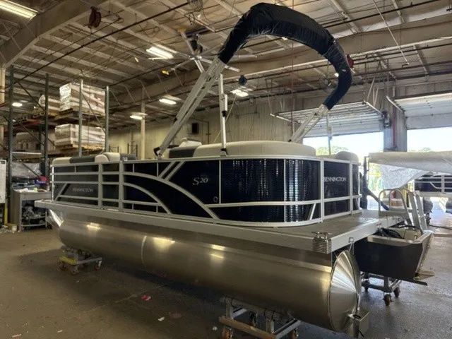 Slide: The Image of Bennington S-One Quad Bench 20S1SR Pontoon 2027 - 6