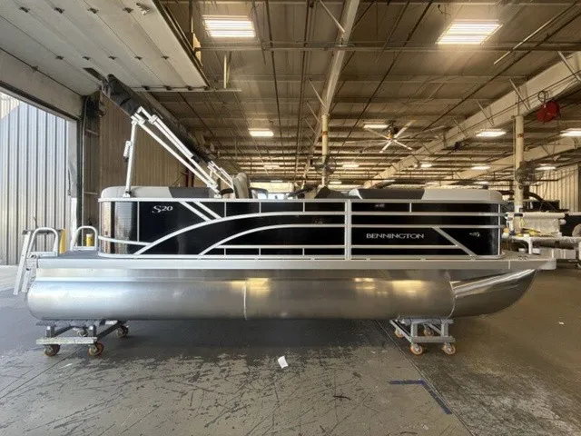 Slide: The Image of Bennington S-One Quad Bench 20 S1SR Pontoon 2027 - 9
