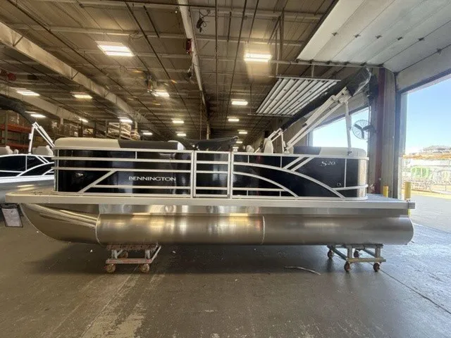 Slide: The Image of Bennington S-One Quad Bench 20 S1SR Pontoon 2027 - 5