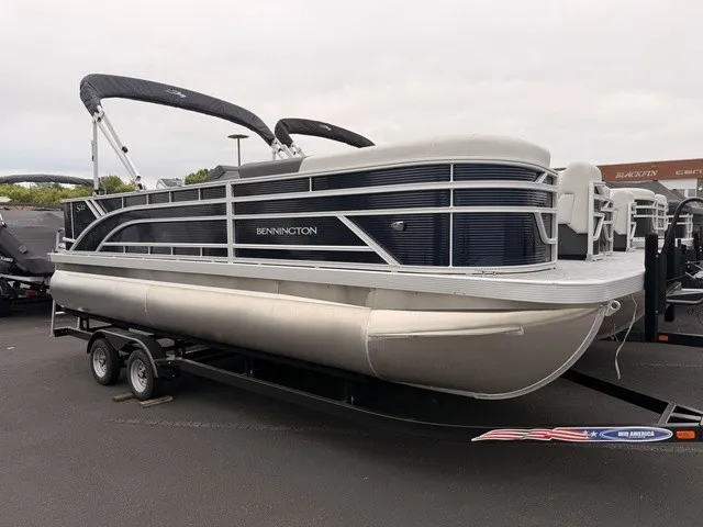 The Image of Bennington S-One Fishing 22 S1FC Pontoon 2027 - 1
